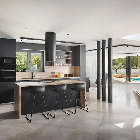 Luxury H2, Total Peace, Quiet And Privacy