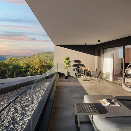 Luxury H2, Total Peace, Quiet And Privacy Stalije